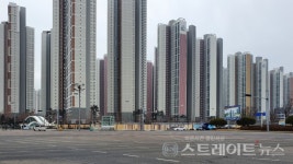 [분양 현장] 황량한 바닷가에 랜드마크 송도자이 크리스탈오션