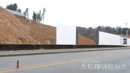 [분양 현장] 녹지에 둘러싸인 아파트 e편한세상 가평 퍼스트원의 공사현장