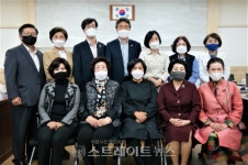 (사)한국주유소협회경기도지회 | 경기도의회 경제노동위원회-한국여성경제인협회 경기지회, 정담회 가져