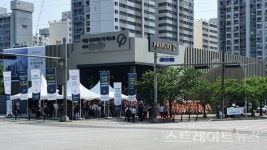 [르포] 허허벌판 식품산단에 나홀로 익산 푸르지오 더 퍼스트, 84㎡형 3억원대 분양
