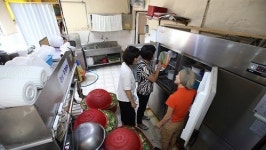 한국위생지킴이주식회사 | 유통업계, 하절기 위생 주의보…일제 점검