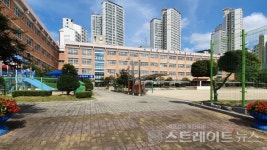 [르포] 대전 남동쪽 끝 은어송 하늘채 리버뷰…세종 공무원 특공 폐지가 청약의 관건