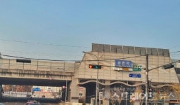 [분양 포토] 금촌역 신일해피트리, 운정 제일·금강보다 200만원(3.3㎡당) 고가 분양