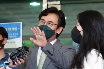 '한동훈 명예훼손' 혐의 유시민, 1심 유죄..벌금 500만원