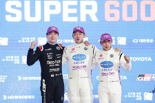 김재현, 시즌 첫 우승…수도권 첫 나이트 레이스 밤의 황제 등극