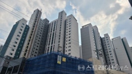 [서울 1순위 맞대결] 호반써밋 개봉 25 대 1 vs 상도 푸르지오 14 대 1