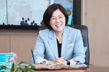 [인터뷰] 반도체 산업으로 안성 혁신 이루겠다 김보라 경기 안성시장