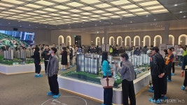 [분양 현장] 중앙공원 롯데캐슬 vs 운암자이포레나, 총선 맞물려 맞대결