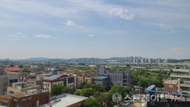 [아산 더샵 vs 필하우스 맞대결] 배방필하우스 완패...더샵탕정 2차 경쟁률 10배 ↑