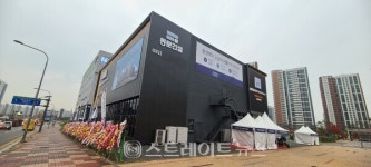 [르포] 파주문산역 3차 동문 디 이스트 59㎡ 3억 분양...초품아에 문산역 역세권