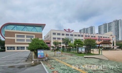 [분양 현장] 1.5㎞ 내 초·중·고·대 다 있는 김해 삼계 동일스위트…단 왕복 8차로 대로 횡단해야