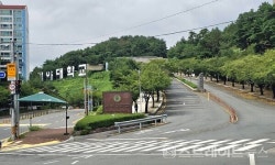 [분양 현장] 1.5㎞ 내 초·중·고·대 다 있는 김해 삼계 동일스위트…단 왕복 8차로 대로 횡단해야