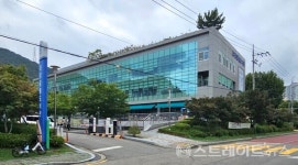 [분양 현장] 1.5㎞ 내 초·중·고·대 다 있는 김해 삼계 동일스위트…단 왕복 8차로 대로 횡단해야