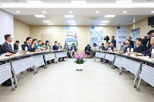 경남도, 김해 부경축산물공판장 방문 축산물 수급 상황 살펴