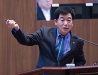 충남도의회 김석곤 의원, 금산군 사고 위험 예측 도로 개선 촉구