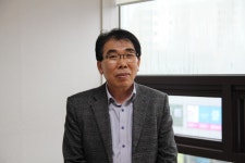 [이장 발언대] 걸음 불편한 어르신들...2층 경로당에 시름