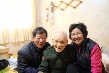 [당진신문 칭찬 릴레이-3] 104세 아버지와 동행하는 70세 효자 아들
