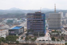 당진시청 앞 건물들 언제 준공되나...롯데시네마 10월 예정