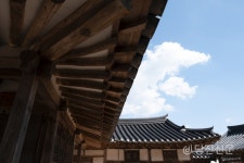 한옥 보려면 전주 한옥마을로?...당진에도 있다