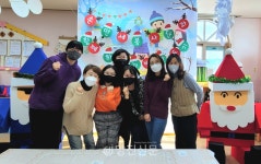 당진어울림여성회 손만세, 하람어린이집에 크리스마스 선물 전달