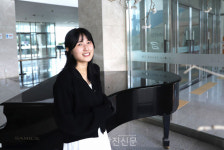 노래의 가장 큰 메시지는 위로