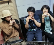 맑고 청아한 오카리나 소리에 이끌렸죠