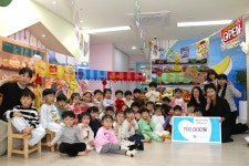 국공립 별빛호반어린이집 추수장터 시장놀이 수익금 전달