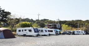 캠핑 성지된 장고항? 어촌 거점으로 언제 거듭날까