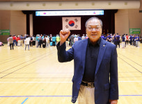 응원·웃음 가득..당진 어르신들 한궁으로 화합