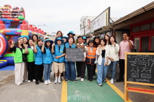 주민과 함께한 100년, 신평시장에 숨 불어넣는다