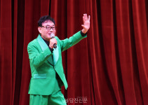 어르신들의 건강과 행복 기원한 송산면 효 경로잔치