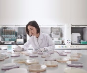 롯데지주, 헬스케어 전문회사 롯데헬스케어 설립...시장 진출 본격화