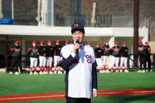 안병구 밀양시장, 스포츠파크 야구장 격려 방문