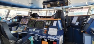 바다내비게이션은  어디를 부유하고 있는가