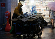 [노인의 날] 늙어가는 대한민국, 노인인권의 실태를 고(告)하다