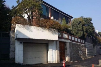 전두환 연희동 자택 공매 나와...낙찰돼도 '명도소송' 해야