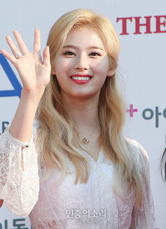 트와이스 사나, 원스 안녕[포토]
