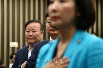 김성태 체제 결정 뒤집은 나경원, ‘핵심 요직’ 예결위원장에 친박 김재원 앉혀