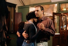 ‘사랑에 빠지면 안되는...’ 이야기... 영화 ‘보디가드’