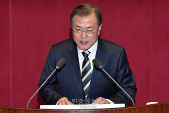 문 대통령 “공수처 반대? 검찰이 스스로 비리 문책 못하면 어떤 대안 있는가”