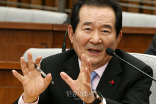 정세균 국무총리 임명동의안 국회 통과