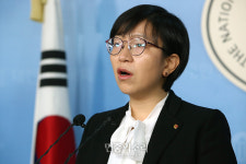 민중당, 총선 공약 발표[포토]