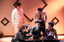 [리뷰] 80분을 채운 웃픈 삶과 죽음의 이야기, 연극 ‘웃픈 3일’