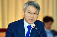 윤건영·민형배, ‘국회의원 4연임 금지’ 법안 발의 추진