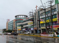 오프라인 구조조정에 폐점한 롯데마트 가보니