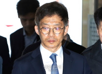 ‘서지현 검사 성추행 후 인사보복’ 안태근 파기환송심서 무죄