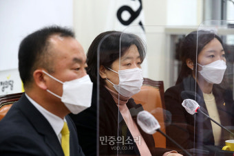 성평등조직문화 개선대책 발표하는 배복주[포토]