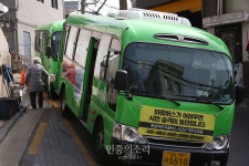 [마을버스의 위기 ②] ‘적자→찔끔 지원’ 계속되는 땜질 처방, 진짜 대안은 없을까