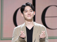 ‘딸 둘 아빠’ 엑소 첸, 혼인신고 3년 만에 결혼식 올린다
