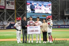 키움히어로즈, 4월 ‘키움증권 홈런존’ 시상식 진행